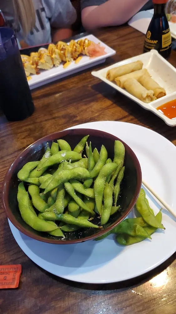 Edamame and Spring Rolls
